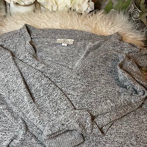 Long sleeve sweater shirt